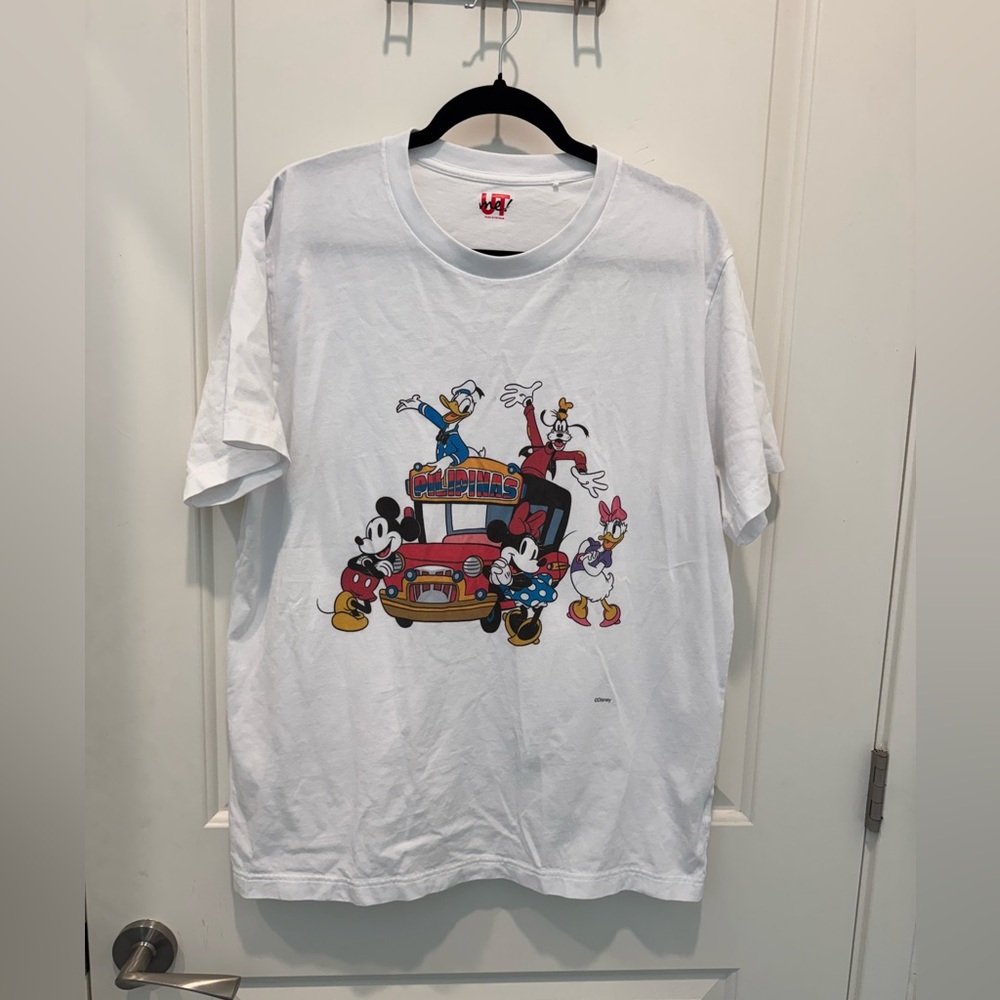 Vintage Walt Disney World T-Shirt Mens Size XL Mickey Mouse & Friends White